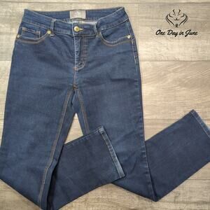 Chico's The So Lifting Straight Leg Jeans Size Chico's 0 (4) Short